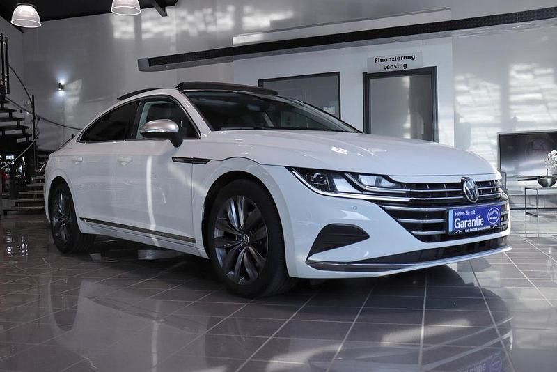 Gebraucht VW Arteon Elegance 150 PS (110 kW) 2021 Pure white Limousine