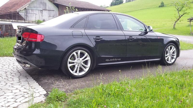Gebraucht Audi S4 333 PS (244 kW) 2010 Schwarz Limousine