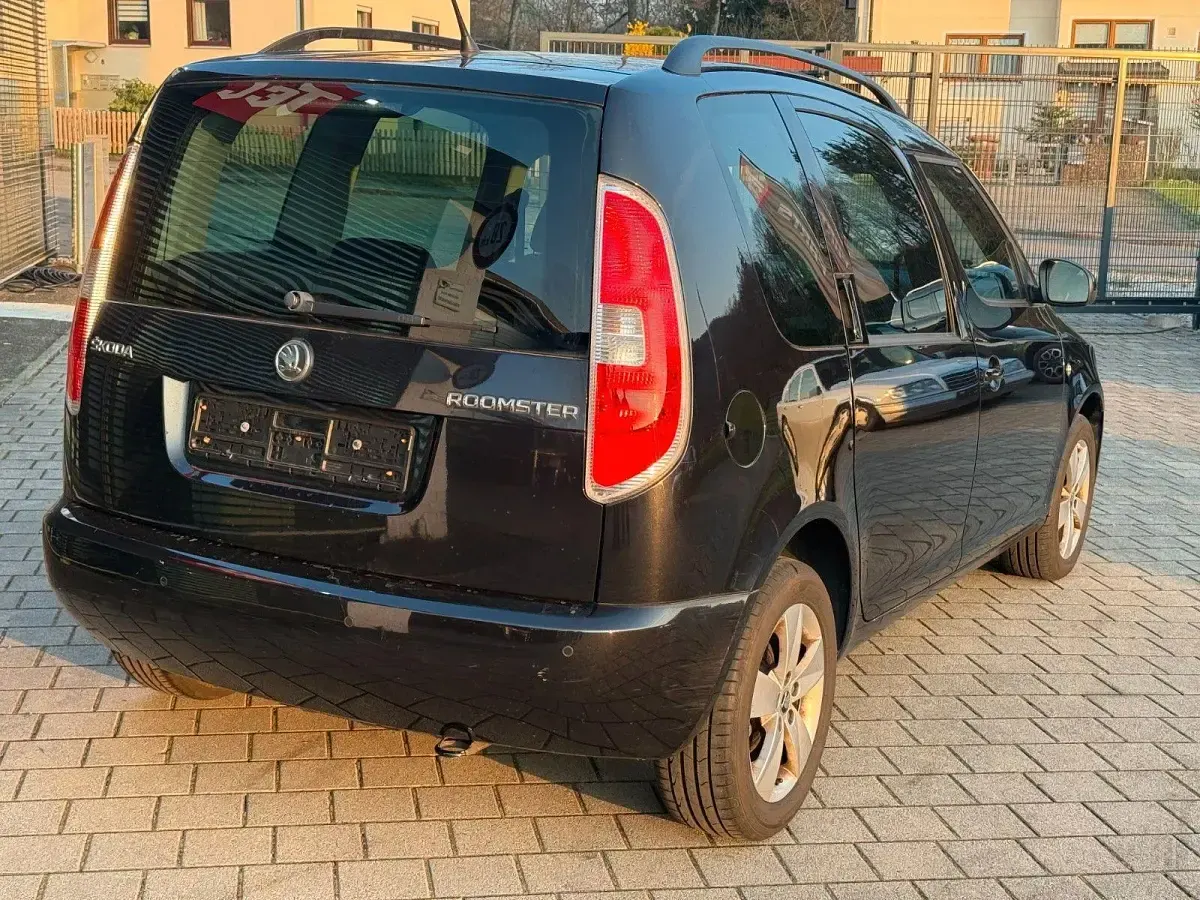 Gebraucht Skoda Roomster Ambition 90 PS (66 kW) 2015 Schwarz Van / Kleinbus