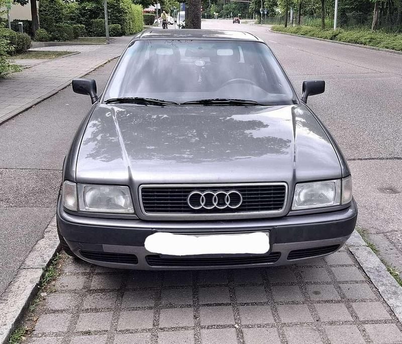 Grau Gebraucht 1992 Audi 80 Limousine | 2.200 € - Bild 1/4