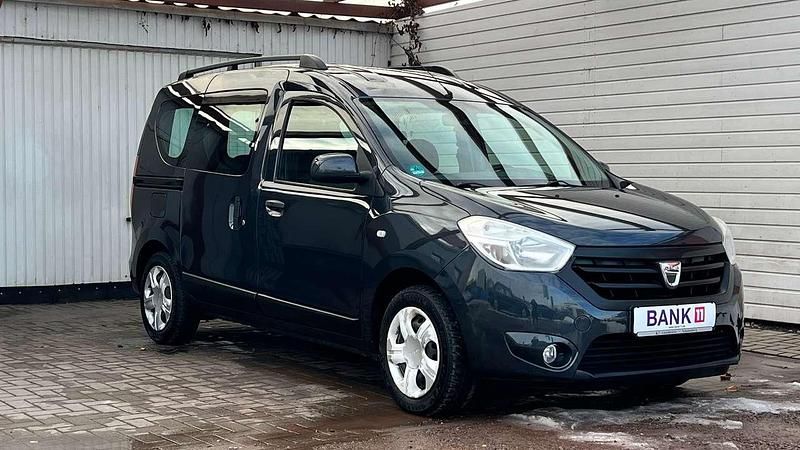 Gebraucht Dacia Dokker Lauréate 116 PS (85 kW) 2015 Grau "comete" Van / Kleinbus