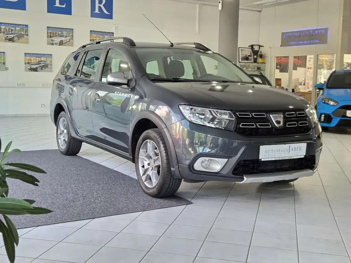 Gebraucht Dacia Logan Stepway 90 PS (66 kW) 2019 Grau Limousine
