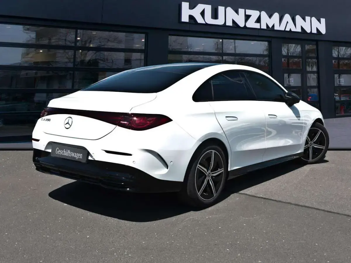 Gebraucht Mercedes CLA200 AMG 184 PS (135 kW) 2026 Unilack polarweiß uni Coupé