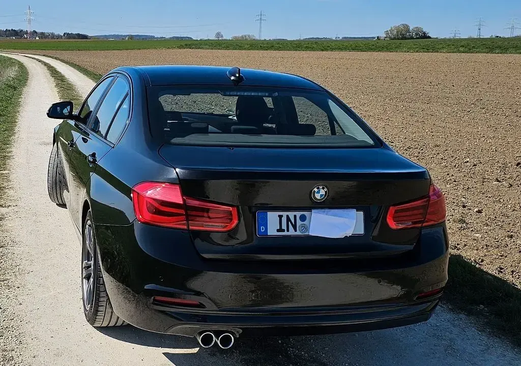 Gebraucht BMW 320 190 PS (139 kW) 2017 Schwarz Limousine
