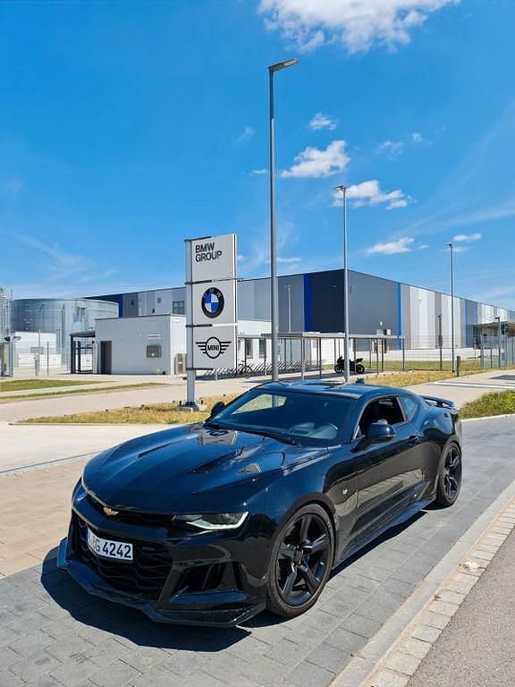 Schwarz Gebraucht 2018 Chevrolet Camaro Coupé | 41.000 € (Fairer Preis) - Bild 1/4