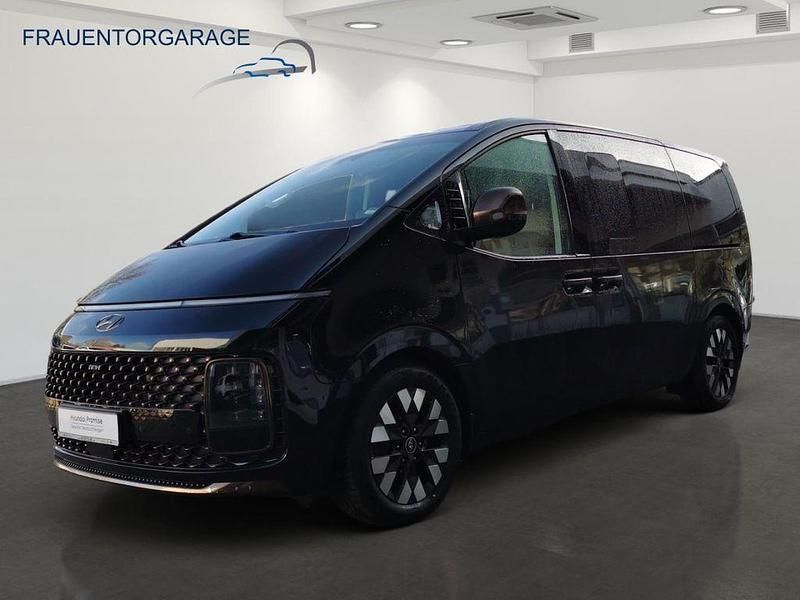 Abyss black / mic Gebraucht 2022 Hyundai Staria Signature Van / Kleinbus | 36.985 € (Fairer Preis) - Bild 1/4