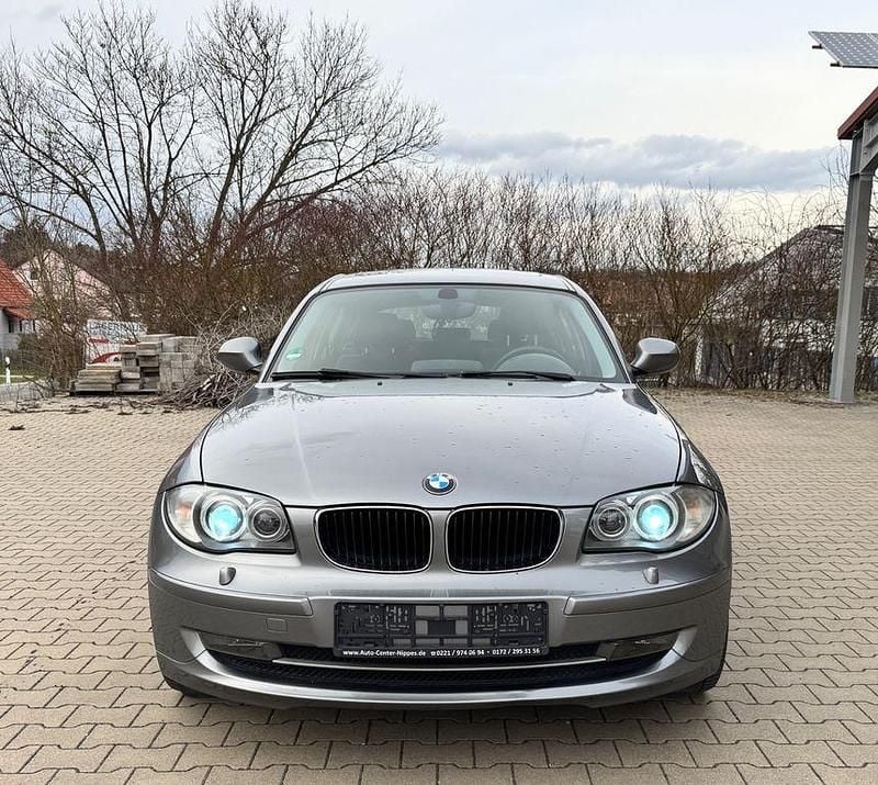 Gebraucht BMW 116 122 PS (89 kW) 2010 Grau Kleinwagen