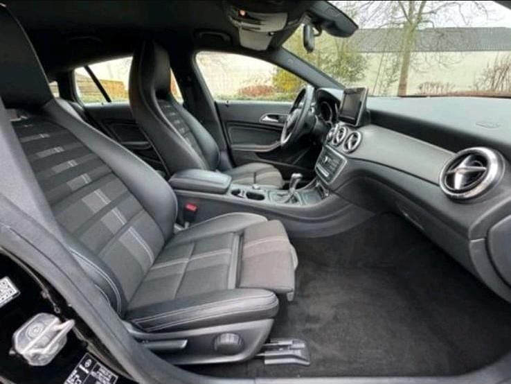 Gebraucht Mercedes CLA200 Shooting Brake Edition 156 PS (114 kW) 2018 Schwarz Kombi