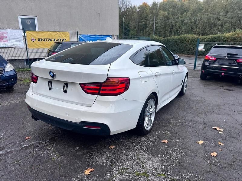 Gebraucht BMW 325 M Sport 218 PS (160 kW) 2013 Weiß Limousine