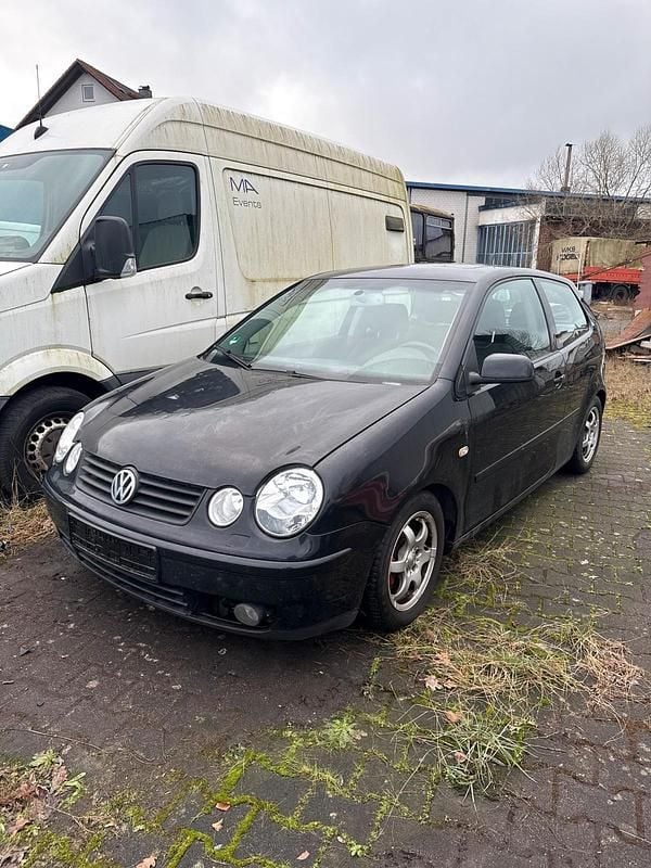 Schwarz Gebraucht 2004 VW Polo Kleinwagen | 250 € (Superpreis) - Bild 1/4
