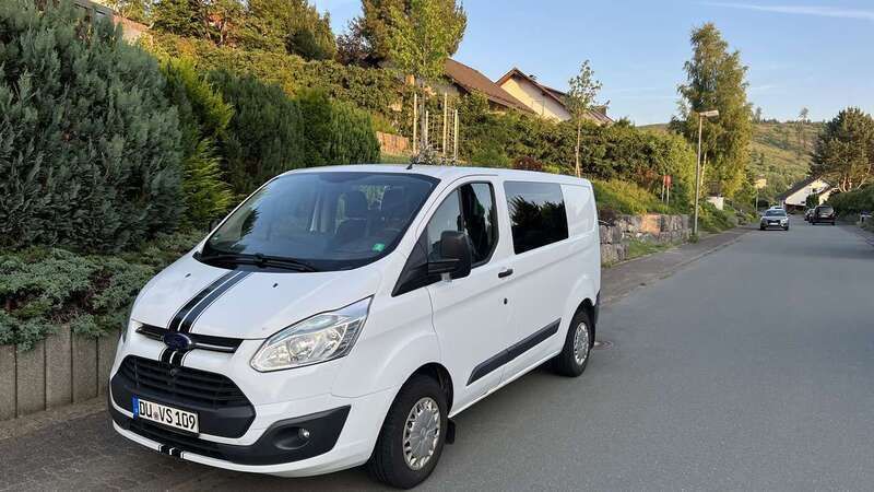 Weiß Gebraucht 2014 Ford Transit Custom Trend Kombi | 10.900 € (Fairer Preis) - Bild 1/4