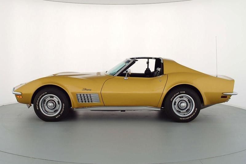 Używany Corvette Stingray 329 KM (241 kW) 1971 Żółty