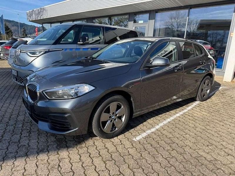Gebraucht BMW 118 Advantage 140 PS (102 kW) 2020 Mineralgrau metallic Kleinwagen
