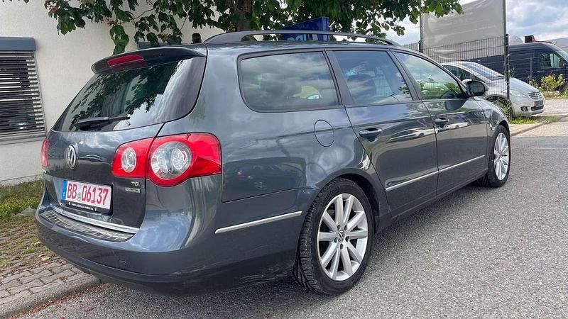 Gebraucht VW Passat 122 PS (89 kW) 2009 Grau Kombi