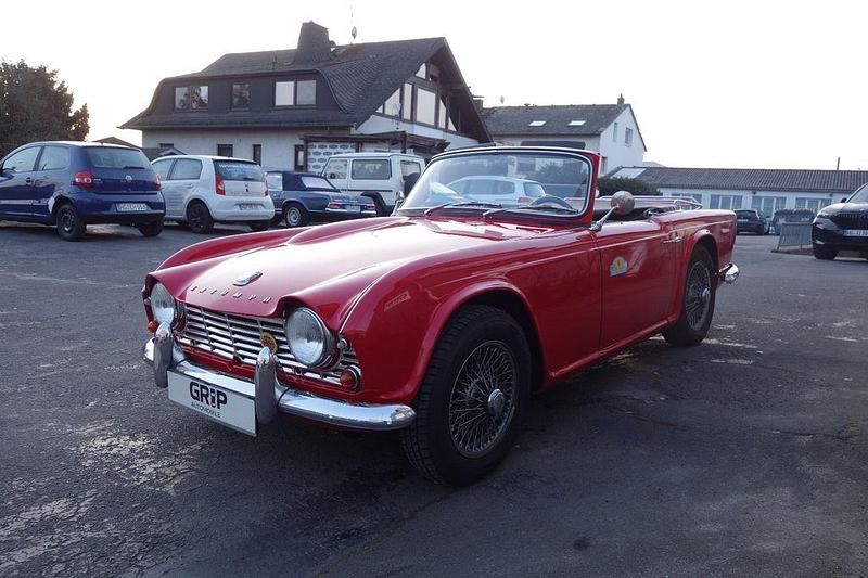 Gebraucht Triumph TR4 101 PS (74 kW) 1963 Rot Cabrio