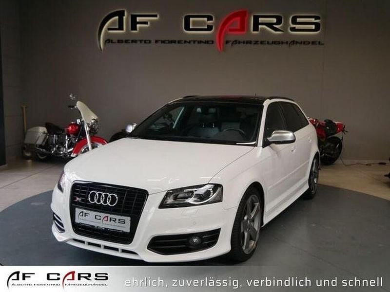 Gebraucht Audi S3 Comfort 265 PS (194 kW) 2010 Weiß Limousine