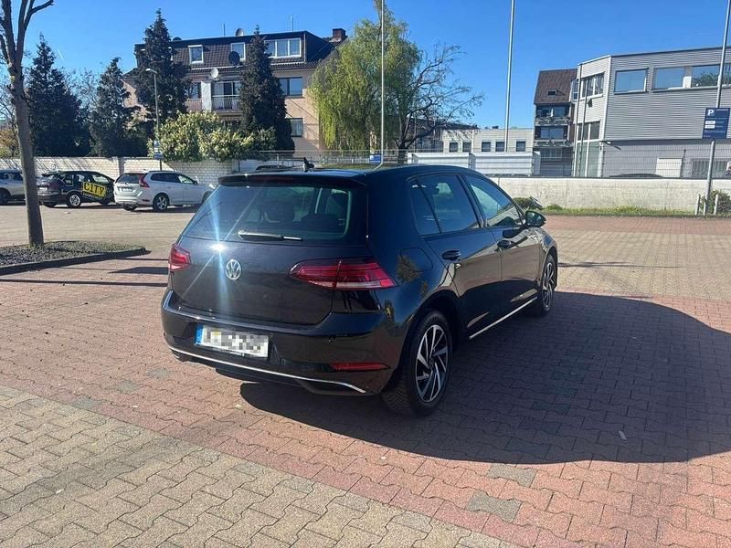 Gebraucht VW Golf VII Join 150 PS (110 kW) 2018 Schwarz Kleinwagen