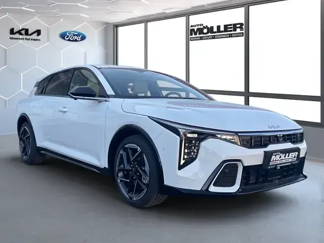 Neu Kia K4 GT-Line 179 PS (131 kW) 2026 Weiss Limousine