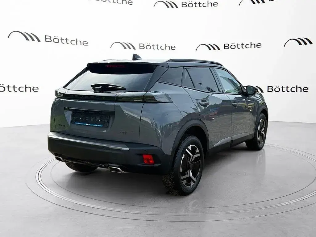 Gebraucht Peugeot 2008 GT 131 PS (96 kW) 2024 Lackierung seleniumgrau/typ aussenverkleidung metalliclackierung SUV