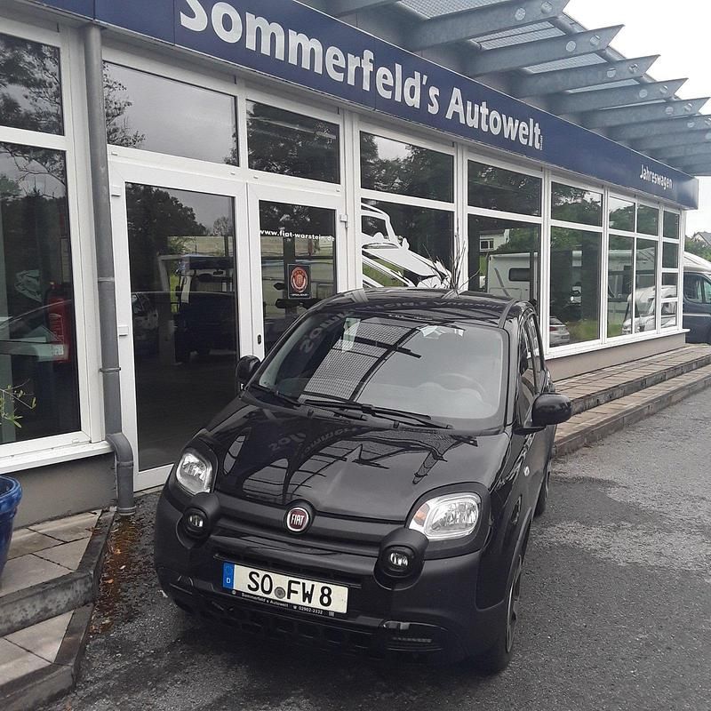 Schwarz Gebraucht 2023 Fiat Panda Cross Cross Kleinwagen | 10.990 € (Fairer Preis) - Bild 1/4