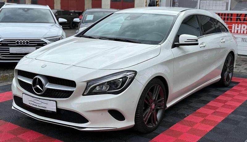 Gebraucht Mercedes CLA220 177 PS (130 kW) 2017 Calcitweiss/zirrusweiss Limousine