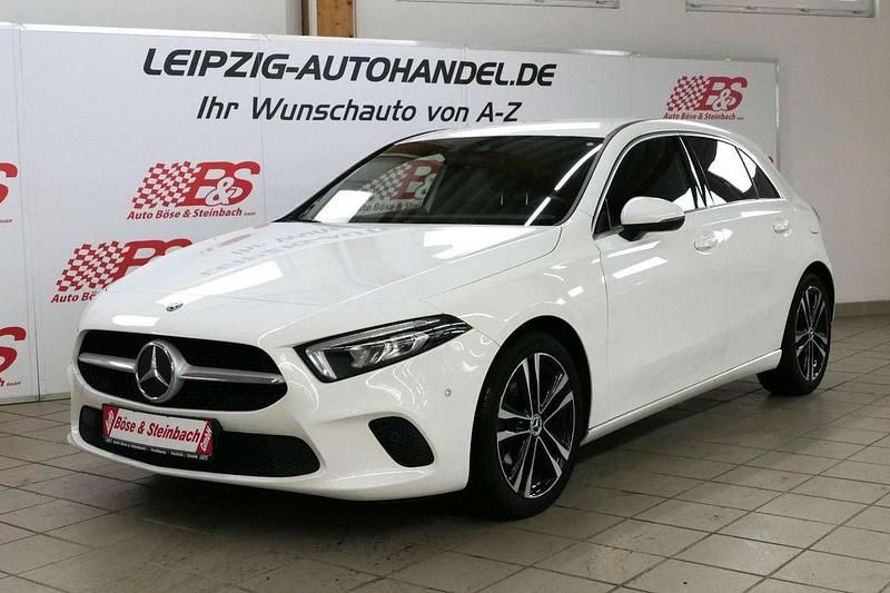 Gebraucht Mercedes A200 Edition 1 163 PS (119 kW) 2020 Weiß Limousine