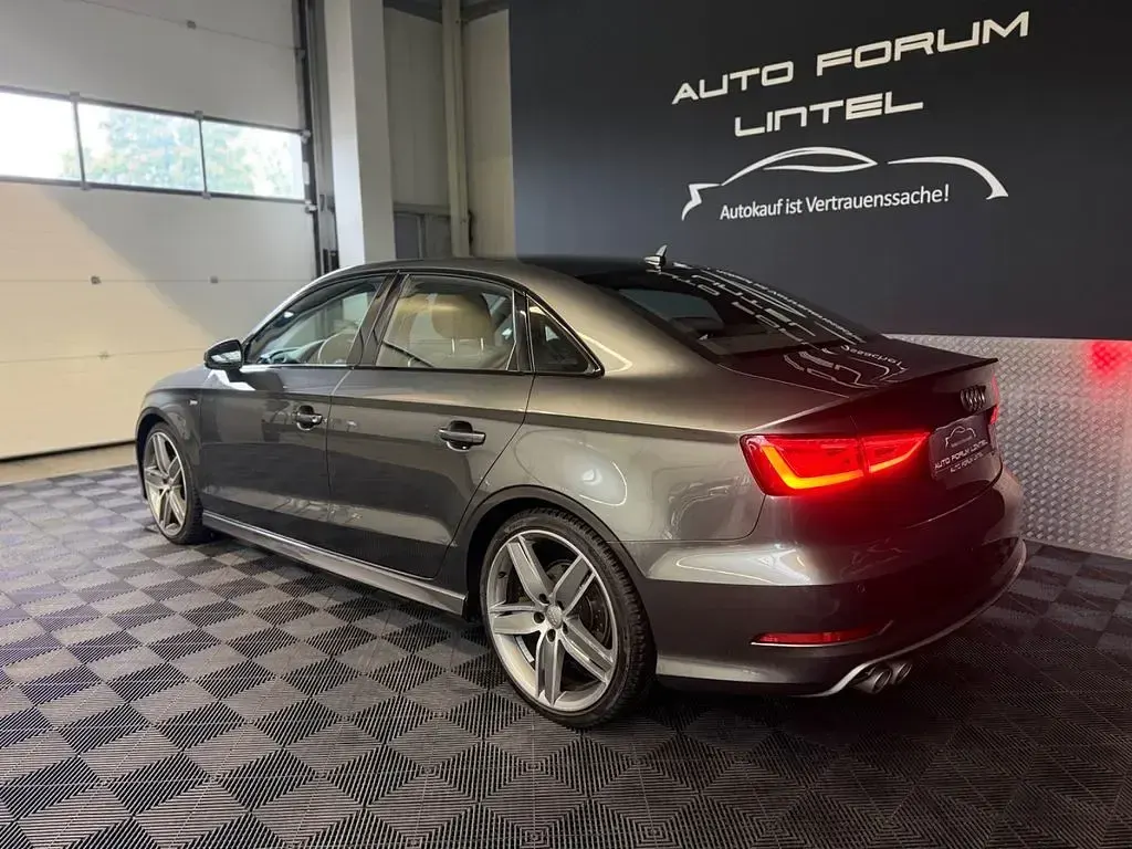 Gebraucht Audi A3 S-Line 184 PS (135 kW) 2016 Grau Limousine