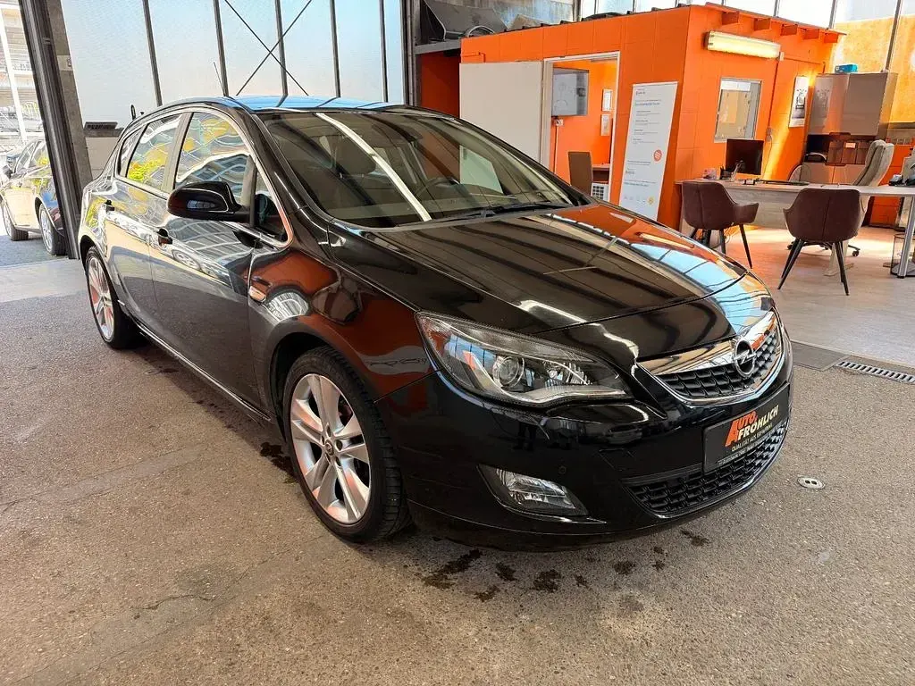 Gebraucht Opel Astra OPC 140 PS (102 kW) 2011 Schwarz Limousine