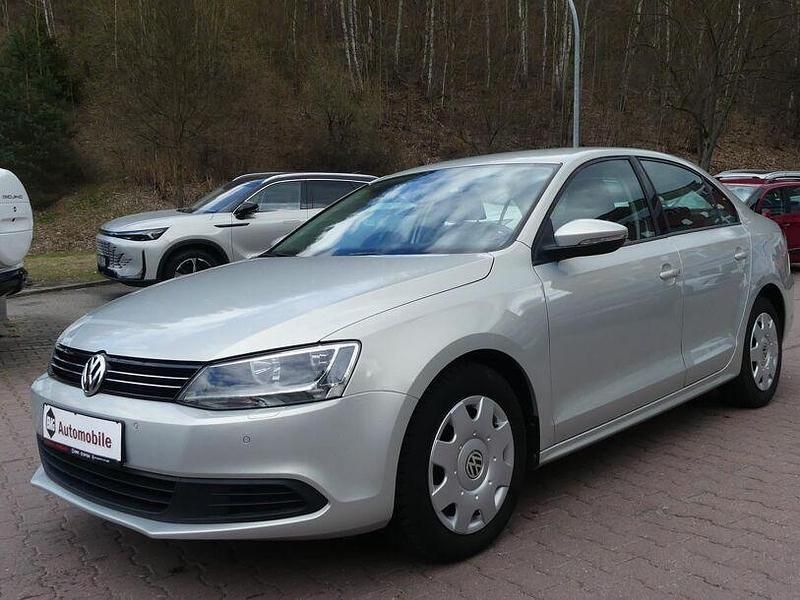 Beige Gebraucht 2011 VW Jetta Limousine | 6.990 € (Fairer Preis) - Bild 1/4