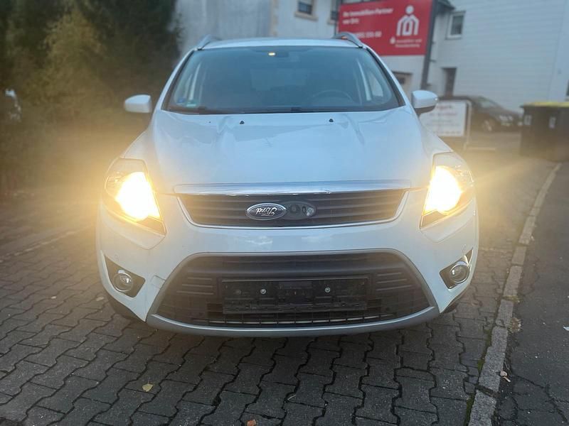 Weiß Gebraucht 2012 Ford Kuga SUV | 4.450 € (Guter Preis) - Bild 1/4