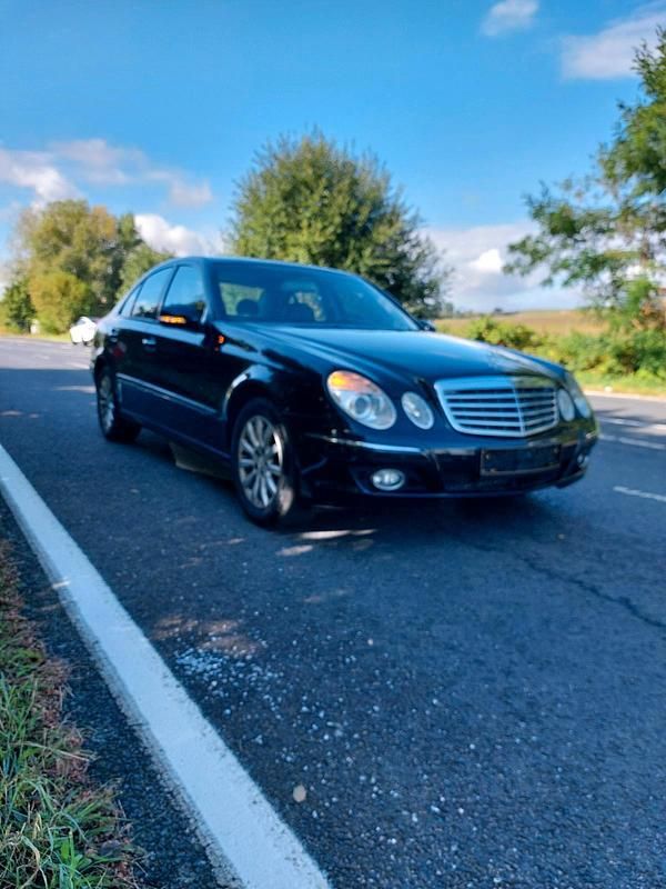 Gebraucht 2007 Mercedes E350 Elegance Limousine | 4.700 € (Superpreis) - Bild 1/4