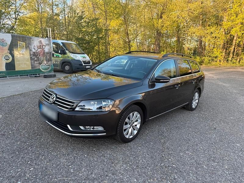 Gebraucht VW Passat Comfortline 122 PS (89 kW) 2014 Braun Kombi