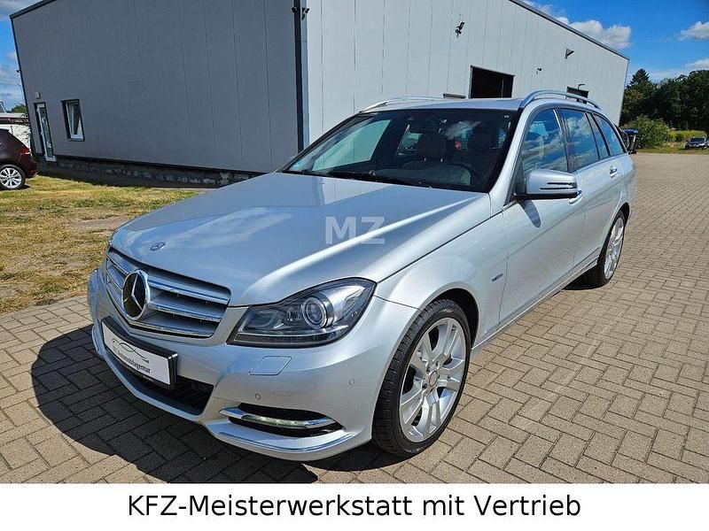 Gebraucht Mercedes C200 184 PS (135 kW) 2011 Silber Limousine