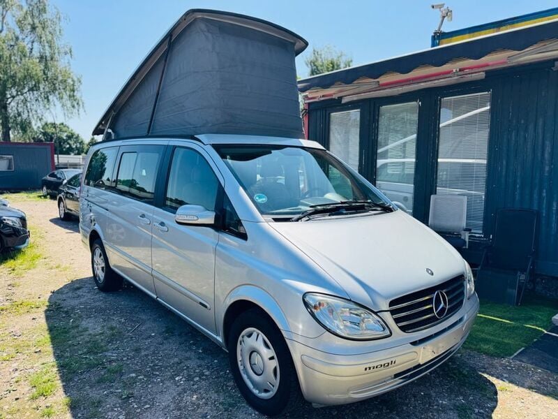Grau Gebraucht 2006 Mercedes Viano Marco Polo Van / Kleinbus | 15.449 € - Bild 1/4