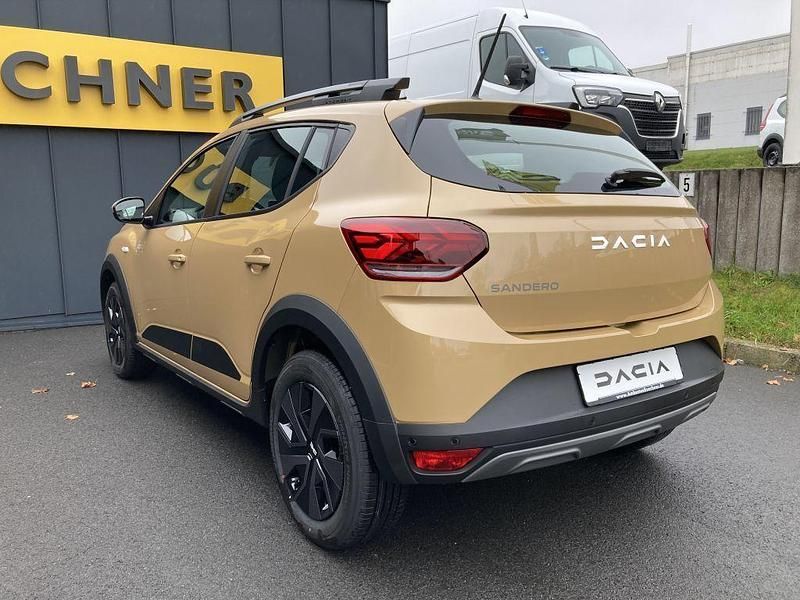 Gebraucht Dacia Sandero Expression 91 PS (66 kW) 2025 Beige Kleinwagen