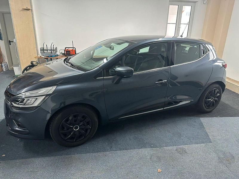 Gebraucht Renault Clio IV Intens 118 PS (86 kW) 2017 Kleinwagen