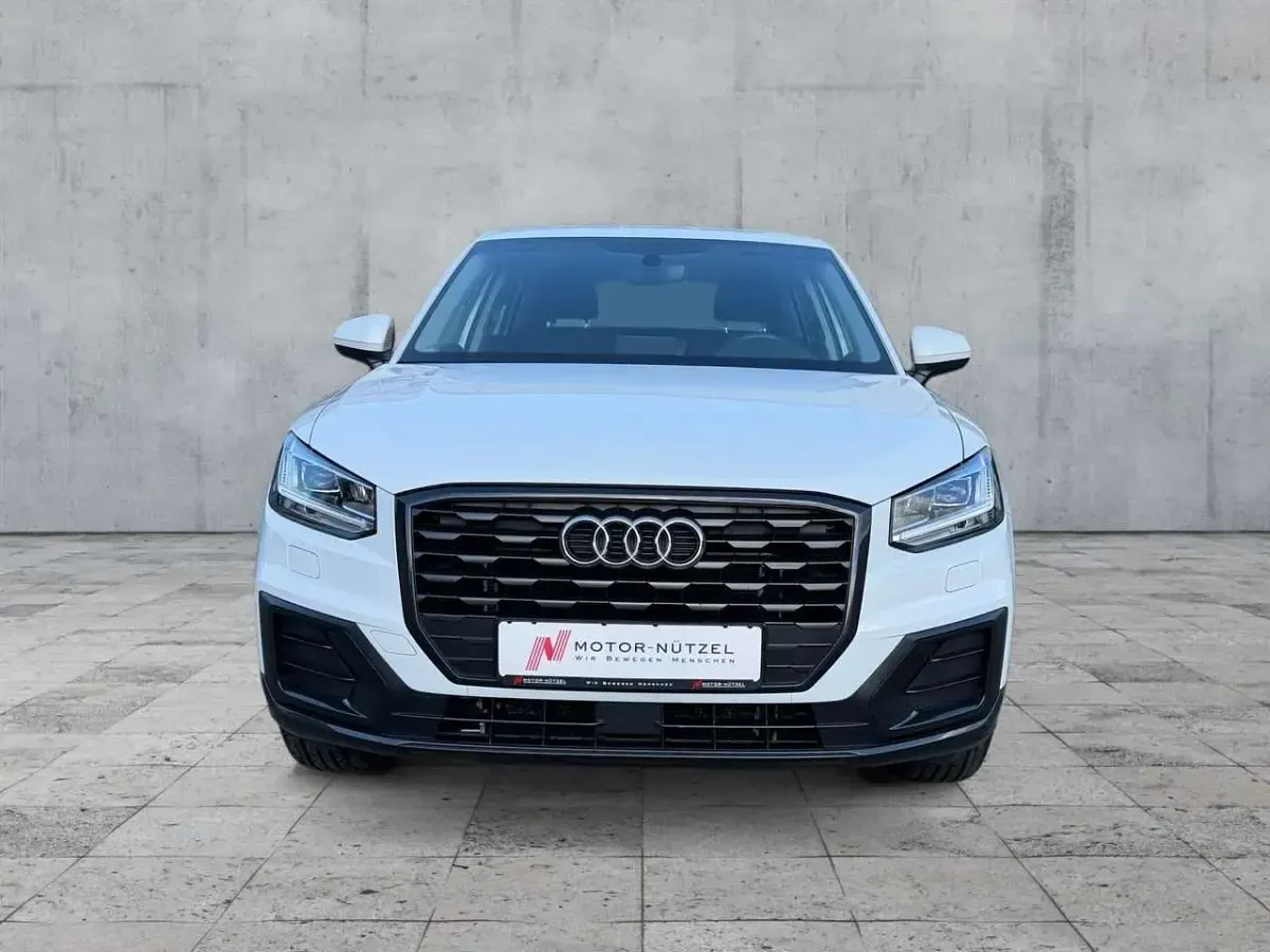 Gebraucht Audi Q2 Sport 150 PS (110 kW) 2019 Weiß SUV