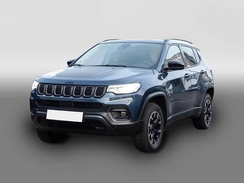 Gebraucht Jeep Compass Trailhawk 241 PS (177 kW) 2022 Blau SUV