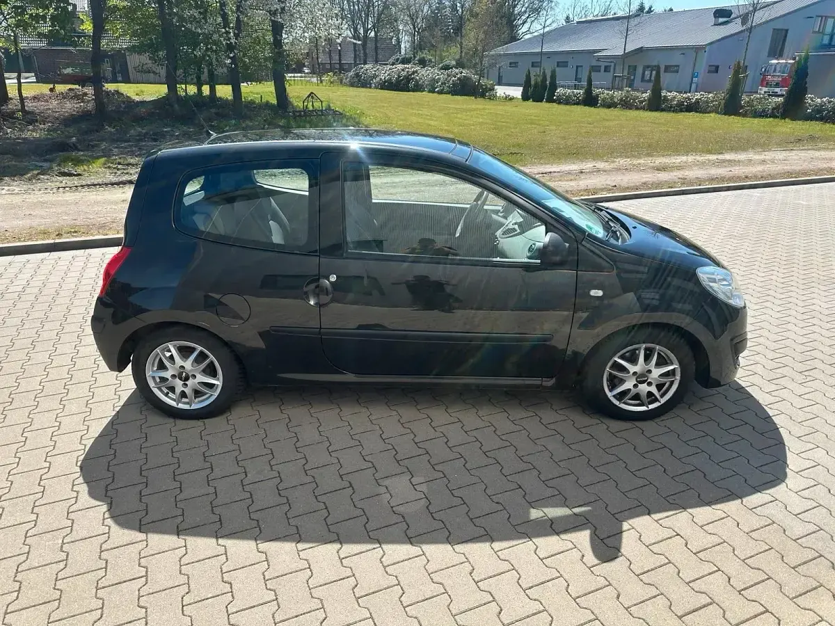 Second-hand Renault Twingo 76 CP (55 kW) 2008 Negru Hatchback