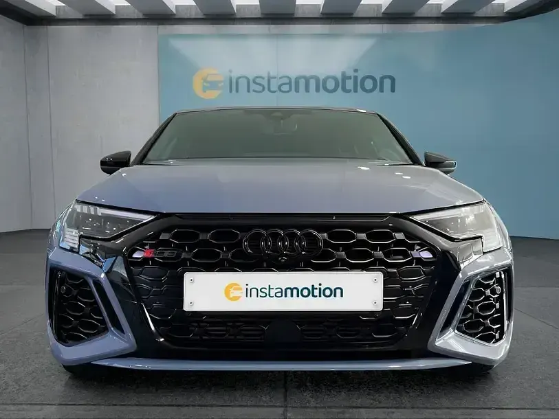 Gebraucht Audi RS3 400 PS (294 kW) 2023 Grau Limousine