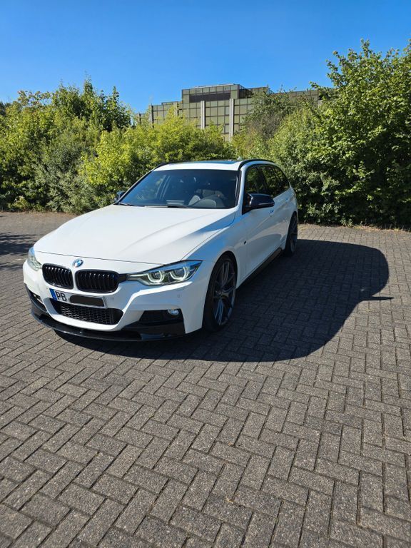 Weiß Gebraucht 2016 BMW 340 Performance Kombi | 31.000 € (Superpreis) - Bild 1/4