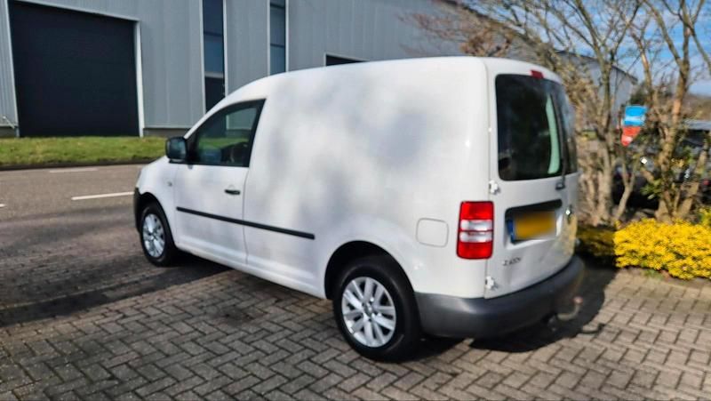 Gebraucht VW Caddy 102 PS (75 kW) 2015 Weiß Van / Kleinbus
