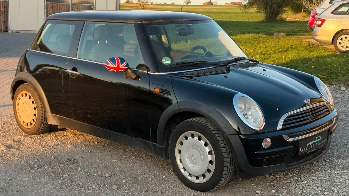 Gebraucht Mini ONE 90 PS (66 kW) 2002 Schwarz Kleinwagen