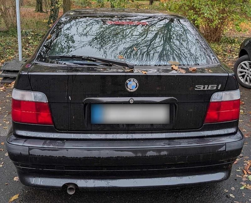 Gebraucht BMW 316 102 PS (75 kW) 1997 Schwarz Coupé