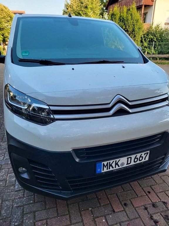 Weiß Gebraucht 2016 Citroën Jumpy Business Class Van / Kleinbus | 12.600 € (Guter Preis) - Bild 1/4