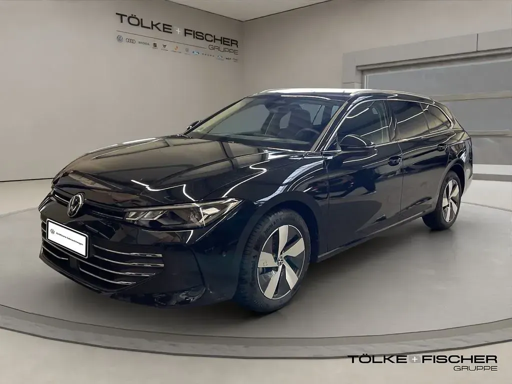 Gebraucht VW Passat Business 150 PS (110 kW) 2026 Schwarz Kombi