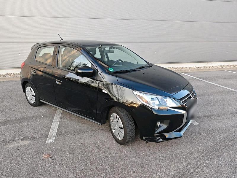 Gebraucht Mitsubishi Space Star 71 PS (52 kW) 2023 Schwarz Kleinwagen