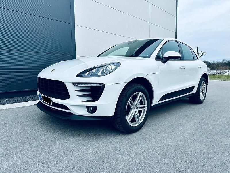 Weiß Gebraucht 2018 Porsche Macan SUV | 39.960 € (Fairer Preis) - Bild 1/4