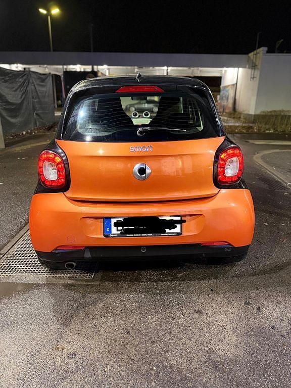 Gebraucht Smart ForFour Passion 71 PS (52 kW) 2015 Orange Kleinwagen