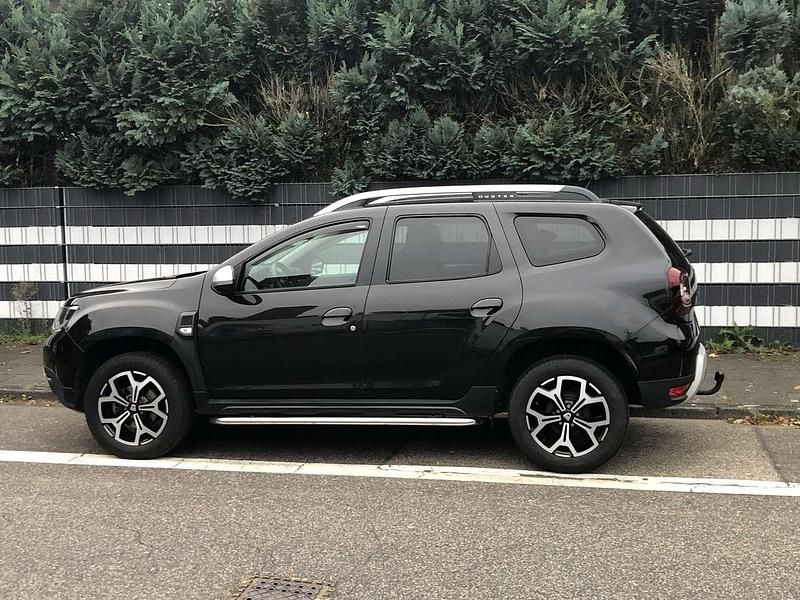 Schwarz Gebraucht 2019 Dacia Duster Expression SUV | 10.600 € (Guter Preis) - Bild 1/4